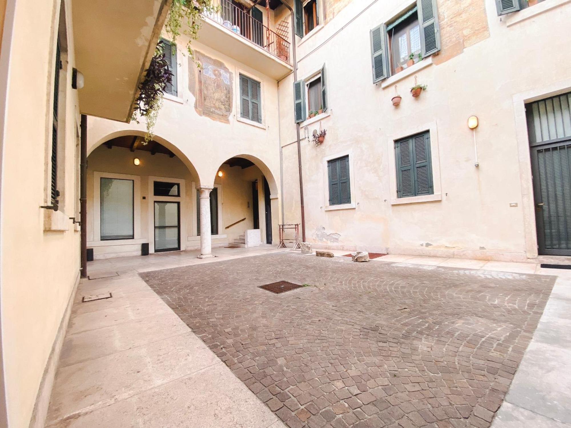 Santacecilia Apartment ヴェローナ エクステリア 写真
