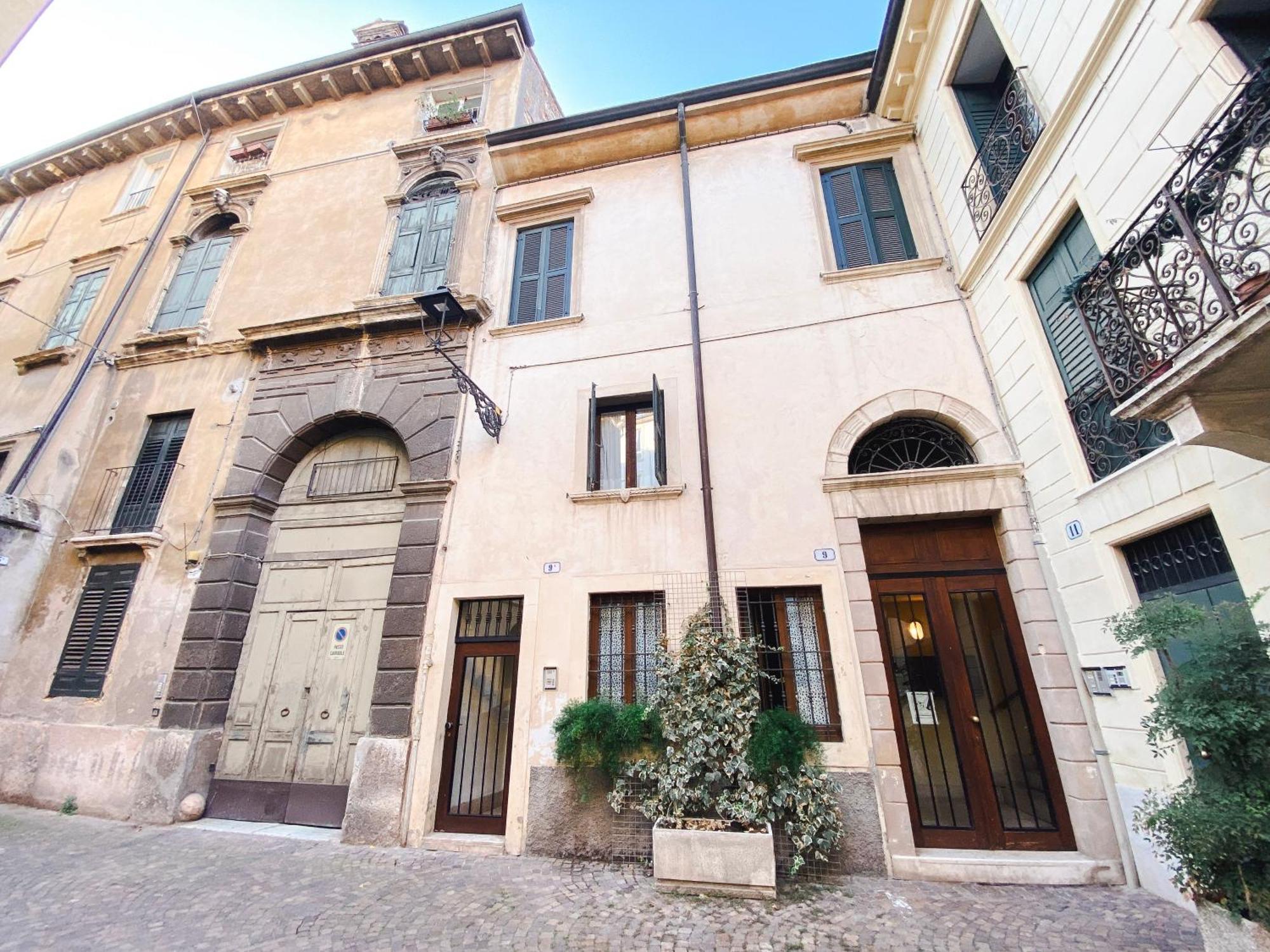 Santacecilia Apartment ヴェローナ エクステリア 写真